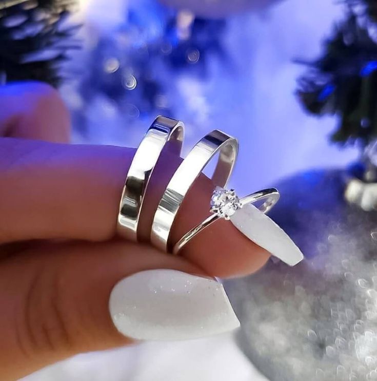 Par de Alianças de Prata 4mm com Solitário + Gravação + Caixinha